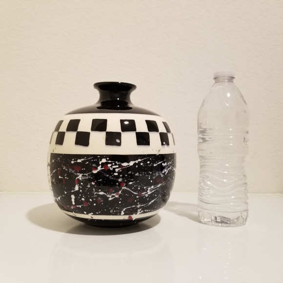 Checker Pattern Round Black Vase, Geometric Design Bud Vase Made in USA - Picture 2 of 11